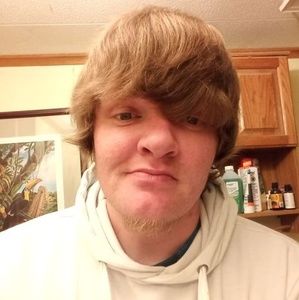 Meet your Posher, Tomas